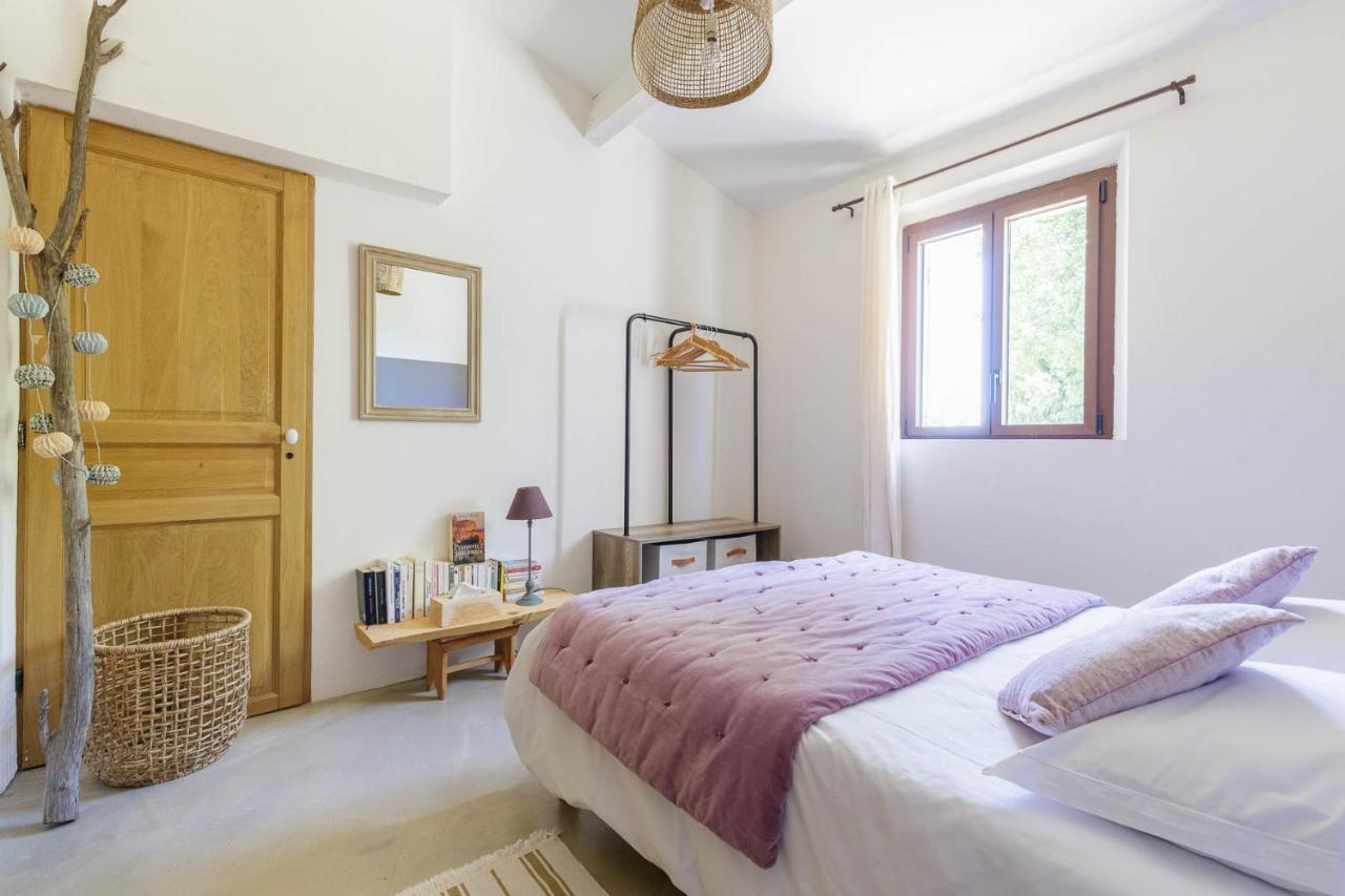 Lodges Park Castellet Provence: Vineyard Gites Near Beaches and F1 Circuit Le Beausset Exterior photo