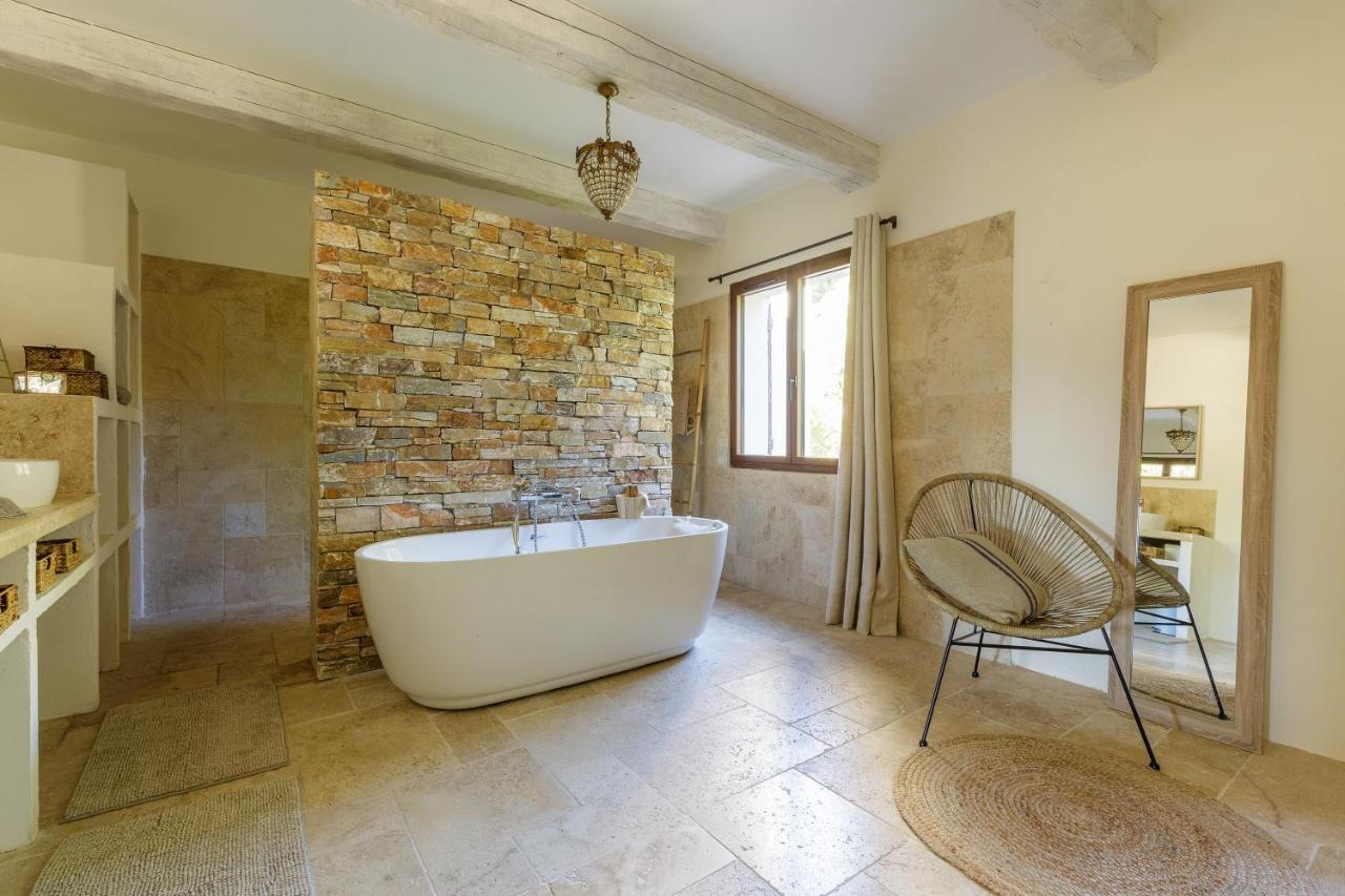 Lodges Park Castellet Provence: Vineyard Gites Near Beaches and F1 Circuit Le Beausset Room photo