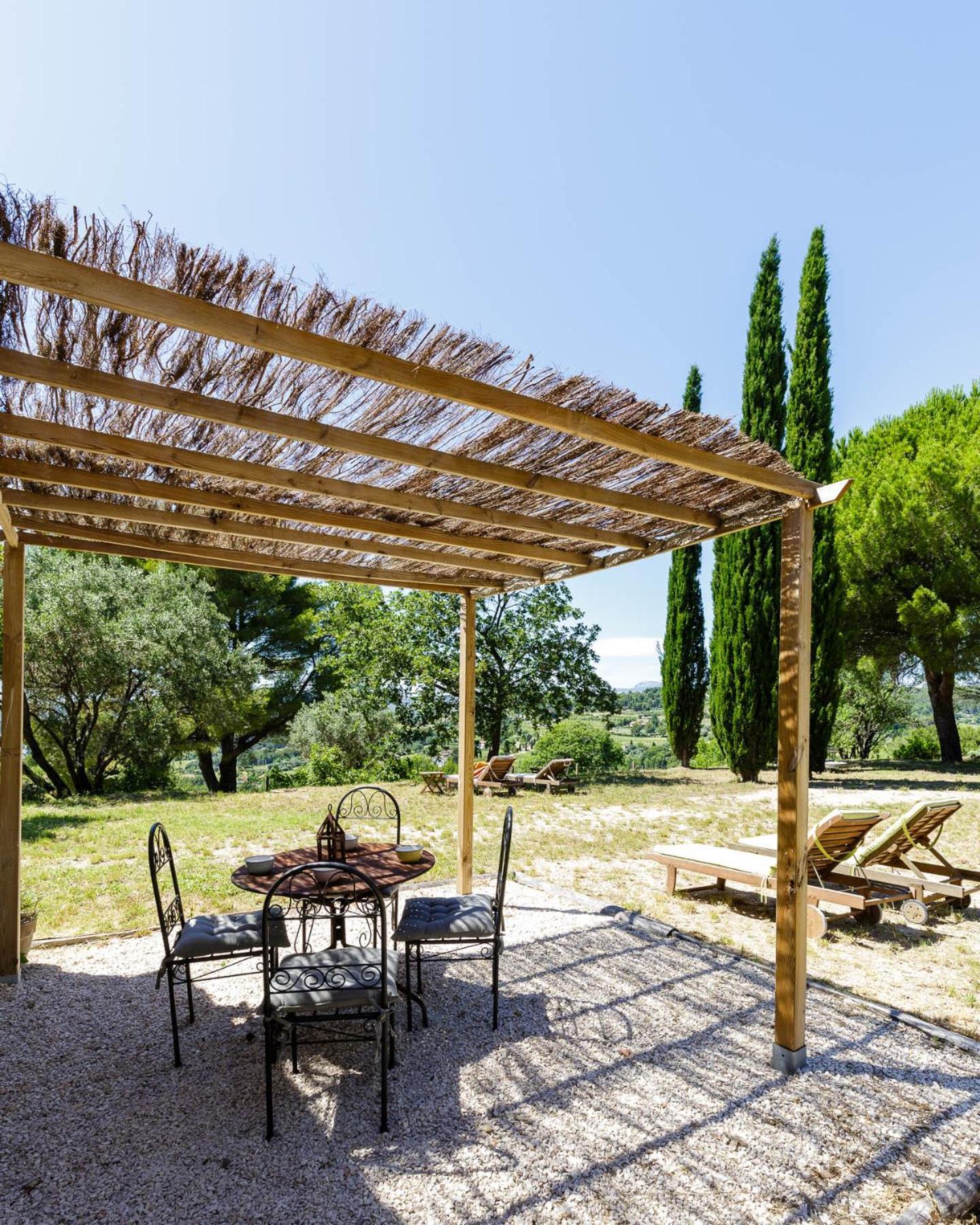 Lodges Park Castellet Provence: Vineyard Gites Near Beaches and F1 Circuit Le Beausset Room photo